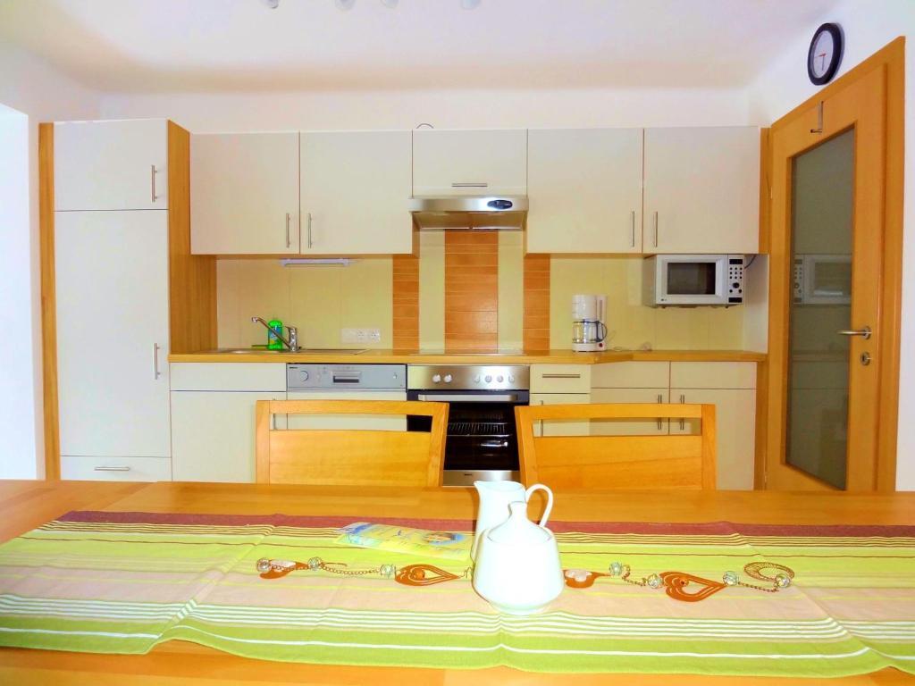 Appartementhaus Monika Flattach Zimmer foto
